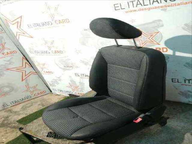 Foto 4ª: Asiento Delantero Derecho Mercedes Clase A 140 136CV 100KW (2004)