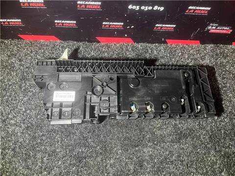 Foto 2ª: Caja Reles Fusibles Mercedes Vito 109/111 CDI WORKER COMPACTA CDI CAT 114CV 84KW FURGON [R9M 503] (2018)