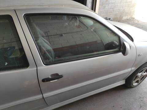 Puerta Delantera Derecha Volkswagen Polo AUA BERLINA