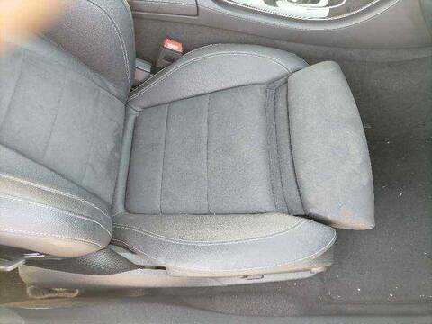 Foto 4ª: Asientos Traseros Mercedes Clase E 180 E 220 D 213.004) 194CV 143KW [654920] (2017)