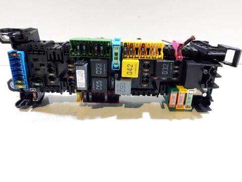 Caja Reles Fusibles Mercedes Vito 2.1 CDI CAT 136CV 100KW