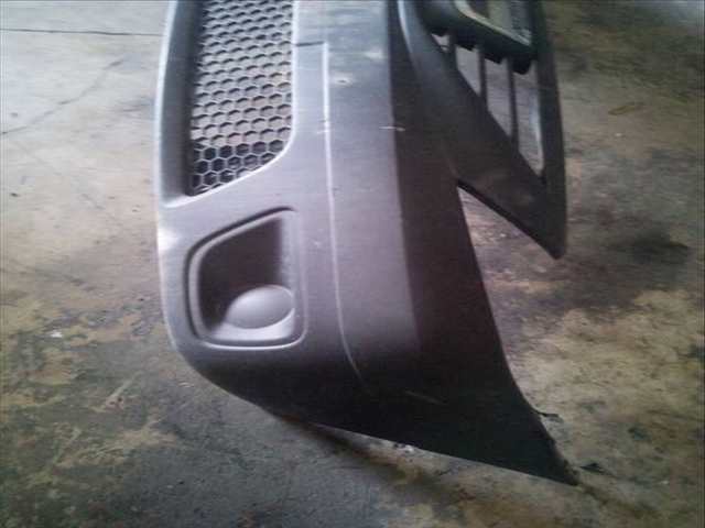 Foto 4ª: Paragolpes Delantero Dacia Logan BASICO 68CV 50KW [K9K K7] (2012)