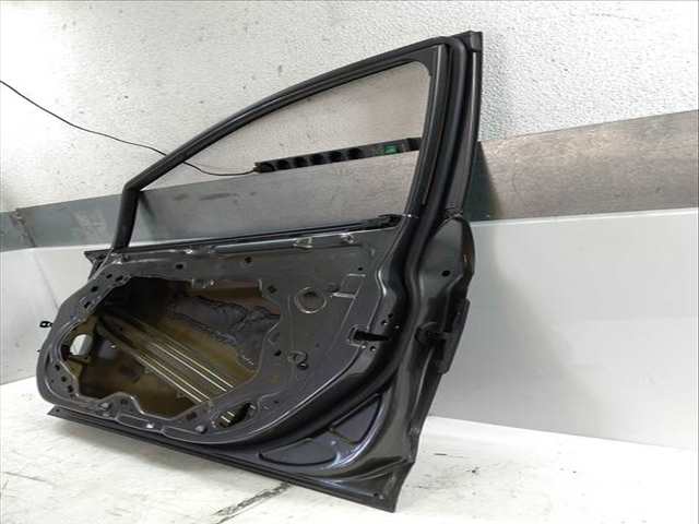 Foto 3ª: Puerta Delantera Derecha Ford Fiesta C10FD0X 125 CV 92KW [B7JB] (2023)
