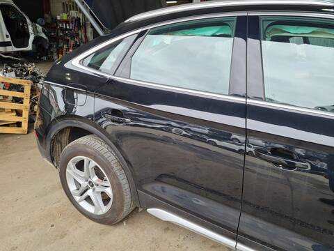 Puerta Trasera Derecha Audi Q5 40 TDI QUATTRO S LINE 204CV 150KW