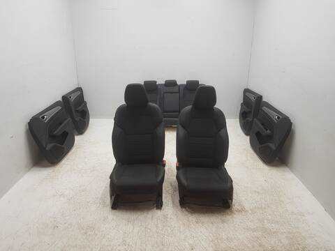 Juego Asientos Completos Renault Arkana TECHNO 113CV 83KW