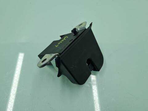 Cerradura Maletero Portón Volkswagen Polo ADVANCE 95CV 70KW