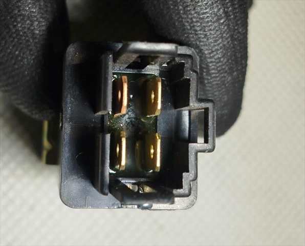 Foto 4ª: Caja Reles Fusibles Galloper Exceed 2.5 TD V20 [D4BH] (1999)