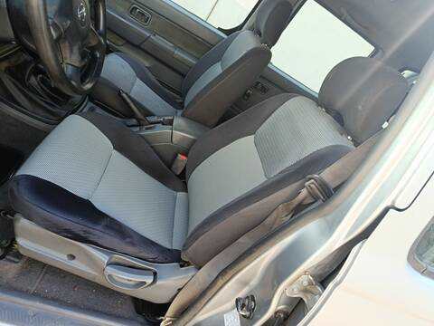 Asiento Delantero Izquierdo Nissan Navara D PICKUP D22) YD25DDTI