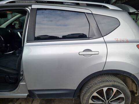 Foto 1ª: Puerta Trasera Izquierda Nissan Qashqai ACENTA 131CV 96KW [R9M] (2012)