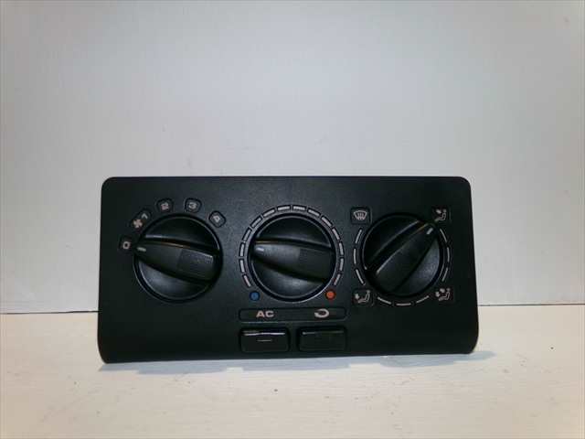 Mando Calefacción A. A. Seat Cordoba 1.9 TDI 1995-1998