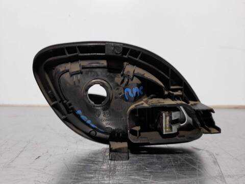 Foto 2ª: Maneta Interior Trasera Izquierda Renault Laguna AUTHENTIQUE 120CV 88KW [F9Q D6] (2005)