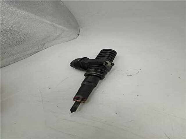 Foto 2ª: Inyectores Volkswagen Golf 1.9 ADVANCE [1.9 LTR. - 77 KW TDI] [BXE]