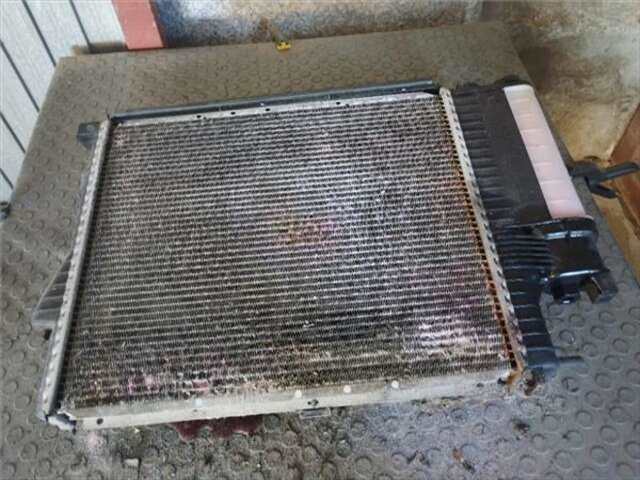 Foto 1ª: Radiador Motor Bmw Serie 5 518 2.5 523I [2.5 LTR. - 125 KW 24V CAT] [M52 B25 (25 6 S3)]