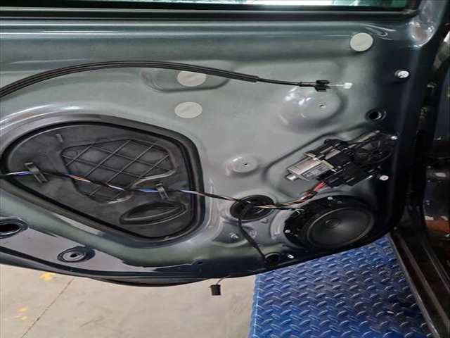 Foto 1ª: Elevalunas Manual Trasero Izquierdo Seat Ibiza 1.0 TSI 116CV 85KW (2024)