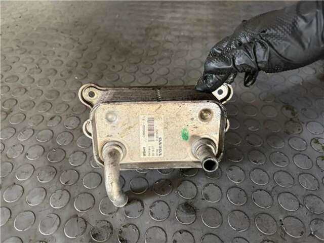 Foto 2ª: Radiador Aceite Volvo XC 90 2.4 D5 (7 ASIENTOS) [2.4 LTR. - 120 KW DIESEL CAT] [D 5244 T]