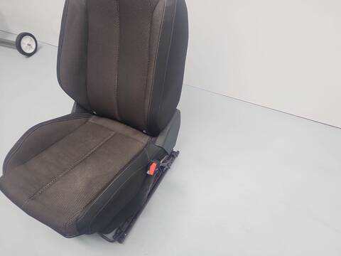 Foto 4ª: Asiento Delantero Derecho DS 7 LOUVRE 179CV 132KW [AH01] (2018)