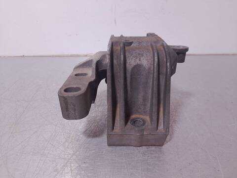 Foto 4ª: Soporte Motor Audi A3 1.9 TDI AMBIENTE 105CV 77KW [BLS] (2006)