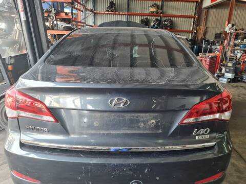 Portón Hyundai i40 136CV