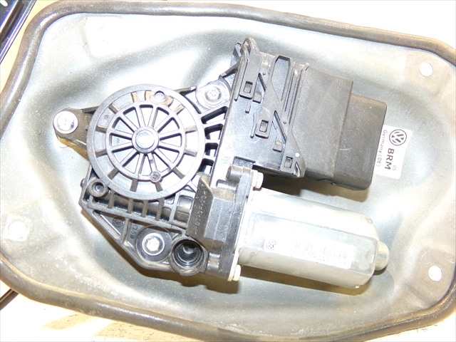 Foto 2ª: Elevalunas Eléctrico Trasero Izquierdo Volkswagen Golf 1.9 TDI MODELO PLUS 2004-2009 [BKC] (2005)