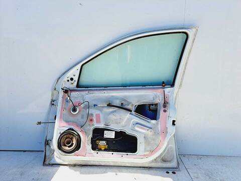 Foto 4ª: Puerta Delantera Derecha Opel Astra CLUB BERLINA 84CV 62KW [Z16SE] (2003)
