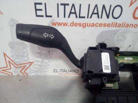 Foto 4ª: Mando Multifuncion Ford Focus TITANIUM 125CV 92KW [M1DA] (2012)