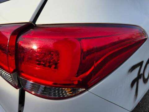 Piloto Trasero Derecho Kia Carens DRIVE 116CV 85KW