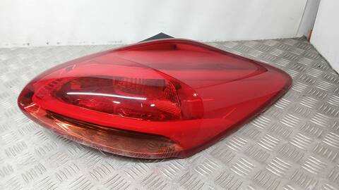 Piloto Trasero Derecho Kia Ceed 1.6 CRDI 110 110CV 81KW JD)