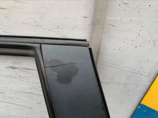 Foto 2ª: Puerta Trasera Izquierda Ssangyong Rexton 2.0 CRDI 155CV 0CV [671960] (2013)