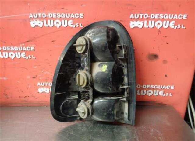Piloto Trasero Derecho Chrysler Voyager 2.0 I