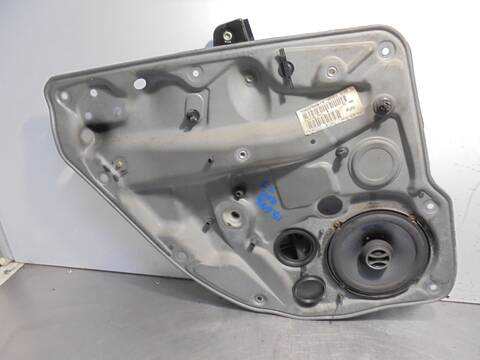 Elevalunas Manual Trasero Izquierdo Volkswagen Golf BASICO BERLINA 116CV 85KW