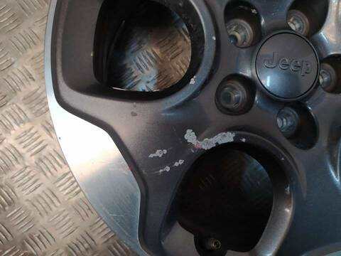 Foto 3ª: Juego LLantas Jeep Renegade DAWN OF JUSTICE 4X2 120CV 88KW [55260384] (2018)