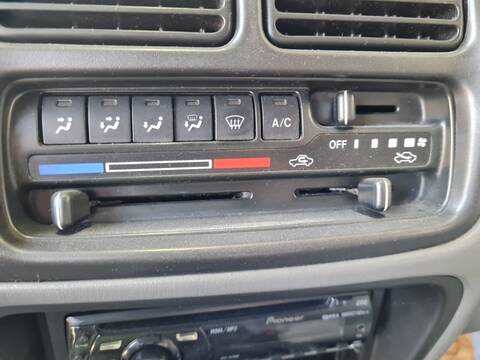 Foto 1ª: Mando Calefacción A. A. Suzuki Grand Vitara 2.0 TD 87CV 64KW [RF] (2000)