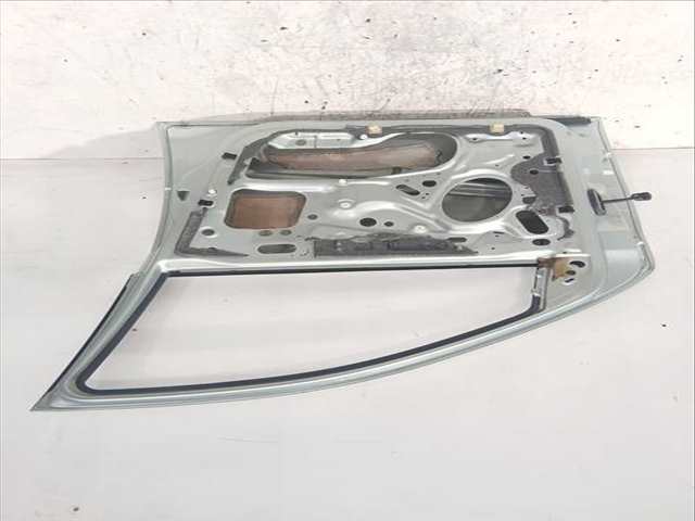 Foto 3ª: Puerta Delantera Derecha Ford Focus 1.8 TDCI 100CV 74KW [FFDA] (2004)