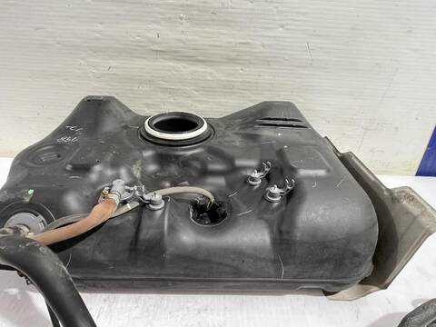 Deposito de Combustible Toyota Prius BASIS AUT. 78CV