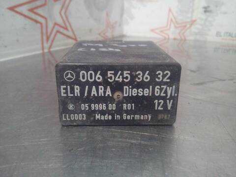 Foto 3ª: Caja Reles Fusibles Mercedes Clase E 180 BERLINA 113CV 83KW (1984)