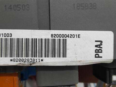 Foto 2ª: Caja Reles Fusibles Renault Laguna 1.6 107CV [K4M714] (2001)