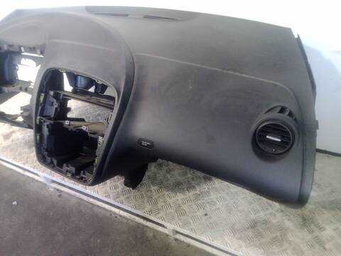 Foto 2ª: Salpicadero Seat Altea 1.6 TDI 105CV 77KW [CAYC] (2011)