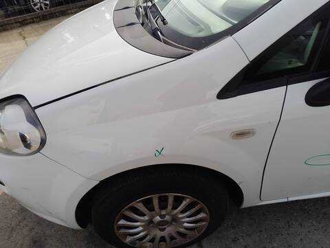 Foto 3ª: Aleta Delantera Izquierda Fiat Punto DYNAMIC 75CV 55KW [199A9000] (2013)