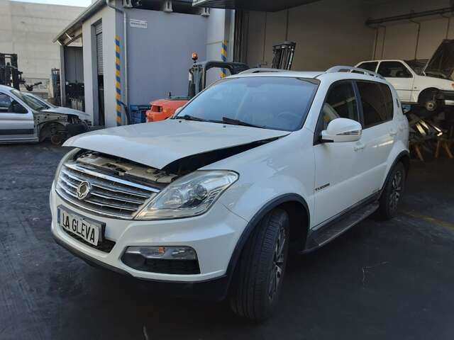 Mangueta Delantera Derecha Ssangyong Rexton 2.0 CRDI 155CV 0CV