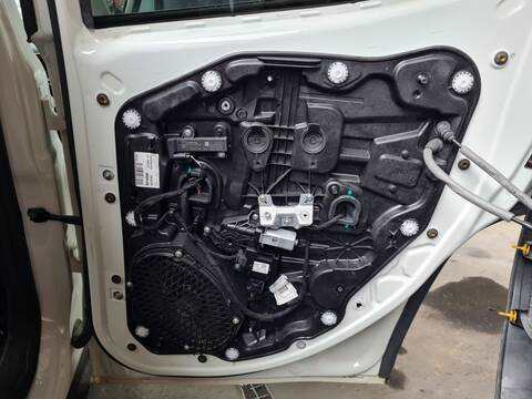 Elevalunas Manual Trasero Derecho Jeep Renegade LIMITED 4X4 170CV 125KW
