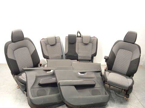 Foto 1ª: Asientos Traseros Ford Tourneo 1.0 ECOBOOST 125CV 92KW [B7NB] (2024)