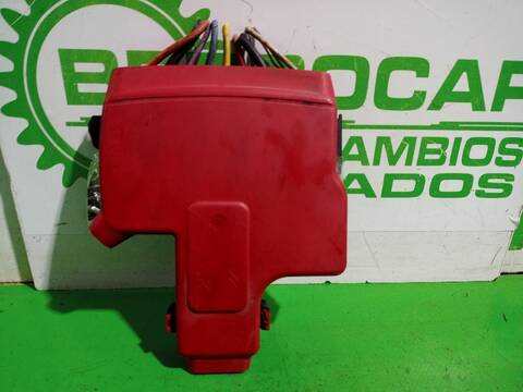 Foto 2ª: Caja Reles Fusibles Citroen C4 EXCLUSIVE AUT. 109CV [9HZDV6TED4] (2006)