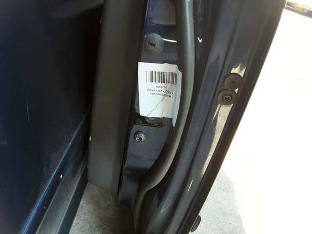 Foto 2ª: Puerta Delantera Derecha Volkswagen Touran 1.6 TDI 105CV 0CV [CAYC] (2011)