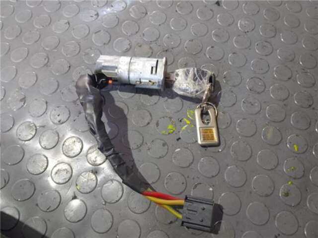 Foto 2ª: Motor de Arranque Renault Clio 1.5 AUTHENTIQUE [1.5 LTR. - 60 KW DCI DIESEL] [K9K B7]