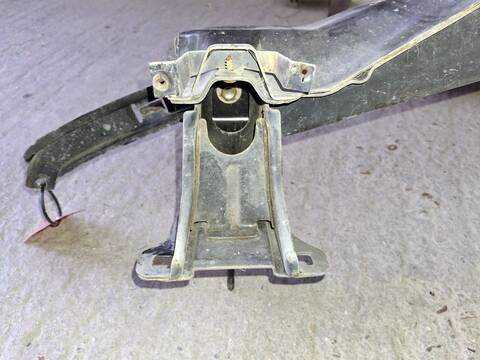 Foto 4ª: Refuerzo Paragolpes Delantero MG 6 618 I 116CV 85KW [F18A3] (1998)