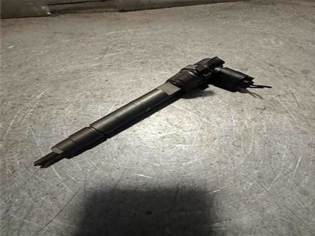 Foto 2ª: Inyectores Mercedes Viano 2.1 2.2 CDI EXTRALARGO (639.815) [2.1 LTR. - 110 KW CDI CAT] [646982]