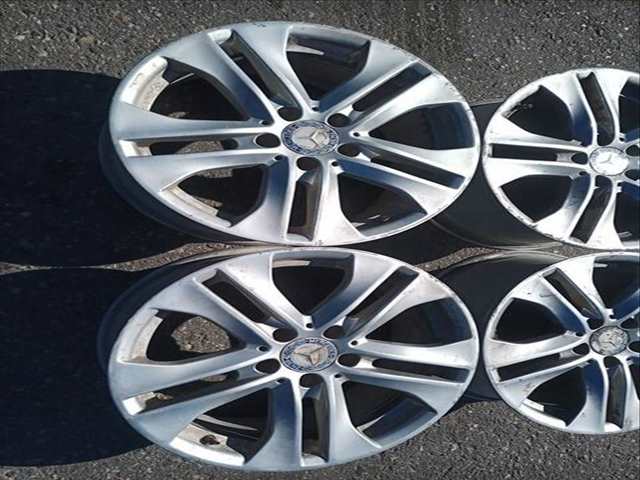 Foto 4ª: Juego LLantas Mercedes Clase C 160 BERLINA 204CV 150KW (2007)