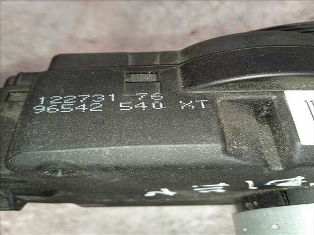 Foto 4ª: Mando Luces Peugeot 206 1.9 D [D-WJY] (2003)