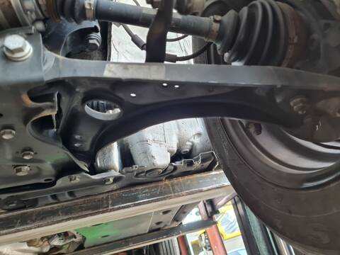 Brazo Suspension Delantero Izquierdo Volkswagen Caddy BASE 74CV 55KW