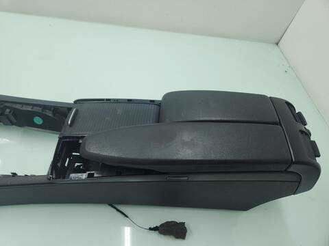 Foto 3ª: Consola Central Mercedes Clase C 160 C 220 CDI 204.008) BERLINA 170CV 125KW [646811] (2009)